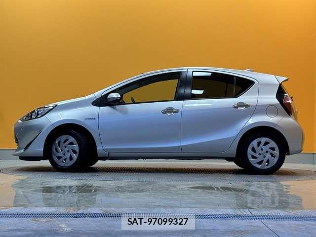 Toyota AQUA 2019-01 6901961-10