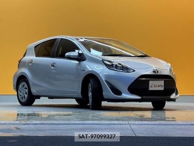 Toyota AQUA 2019-01 6901961-15
