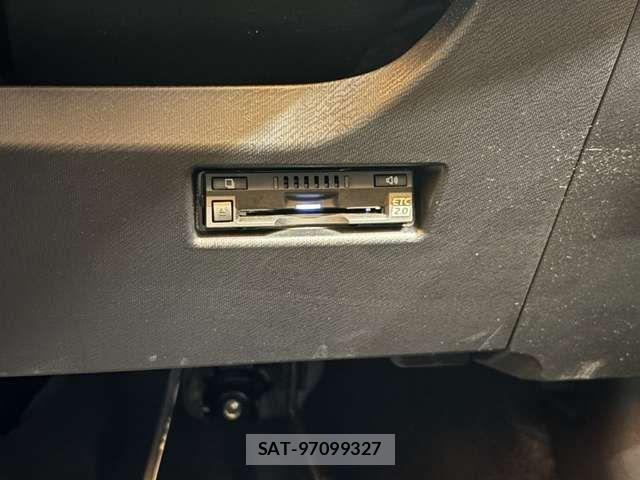Toyota AQUA 2019-01 6901961-4
