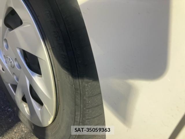 Toyota AQUA 2015-06 6902056-7
