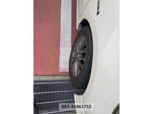 Toyota AQUA 2012-01 6901807-3