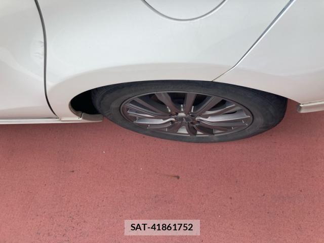 Toyota AQUA 2012-01 6901807-7