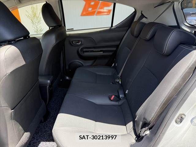 Toyota AQUA 2015-07 6901996-17