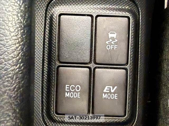 Toyota AQUA 2015-07 6901996-23