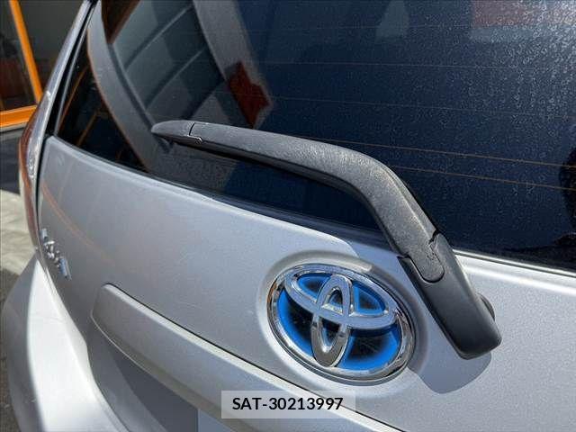 Toyota AQUA 2015-07 6901996-27