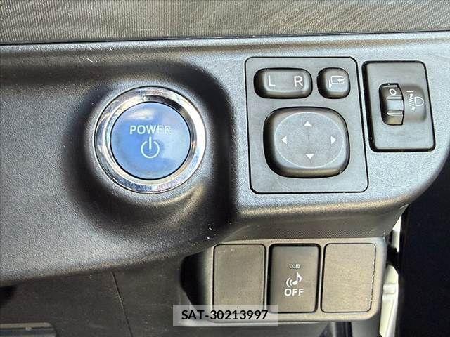 Toyota AQUA 2015-07 6901996-5