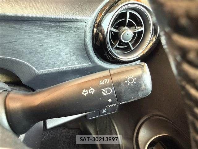 Toyota AQUA 2015-07 6901996-6