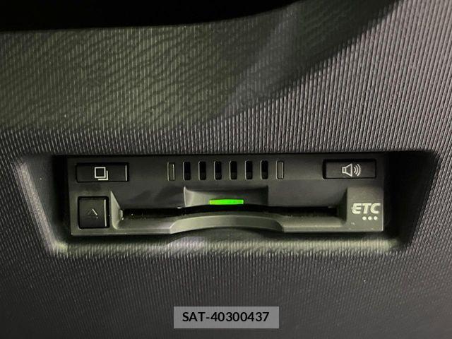 Toyota AQUA 2018-05 6901959-5