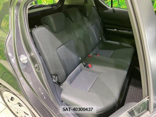 Toyota AQUA 2018-05 6901959-8