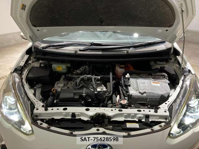 Toyota AQUA 2016-12 6901975-14