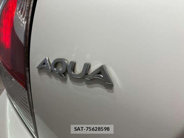 Toyota AQUA 2016-12 6901975-19
