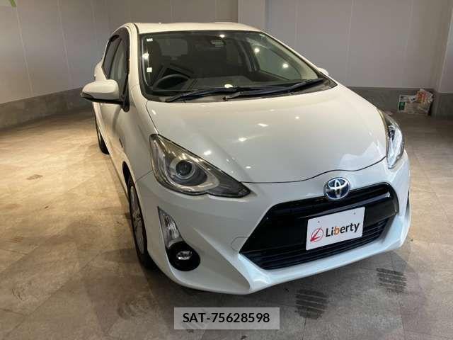Toyota AQUA 2016-12 6901975-6