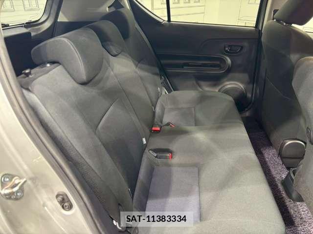 Toyota AQUA 2020-12 6901964-9