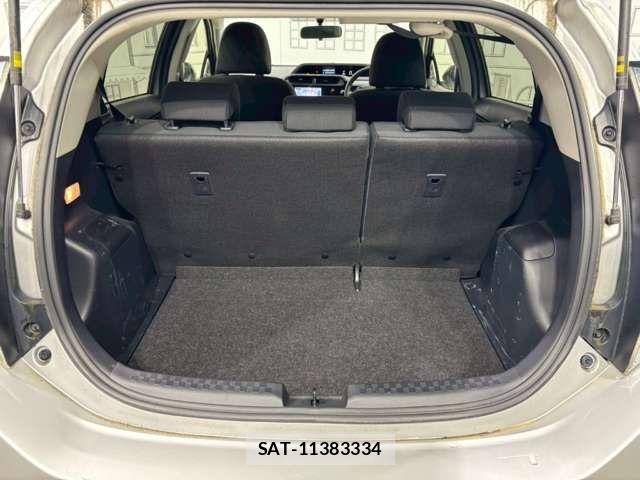 Toyota AQUA 2020-12 6901964-13