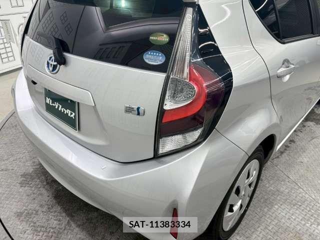 Toyota AQUA 2020-12 6901964-6
