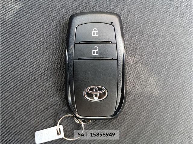 Toyota AQUA 2021-09 6901965-17