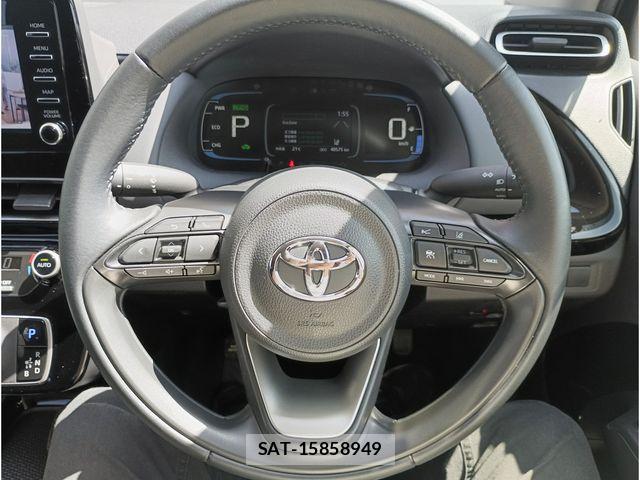 Toyota AQUA 2021-09 6901965-7