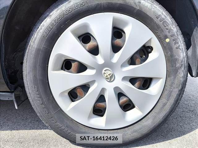 Toyota AQUA 2012-05 6902047-17