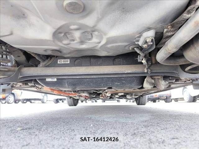 Toyota AQUA 2012-05 6902047-18