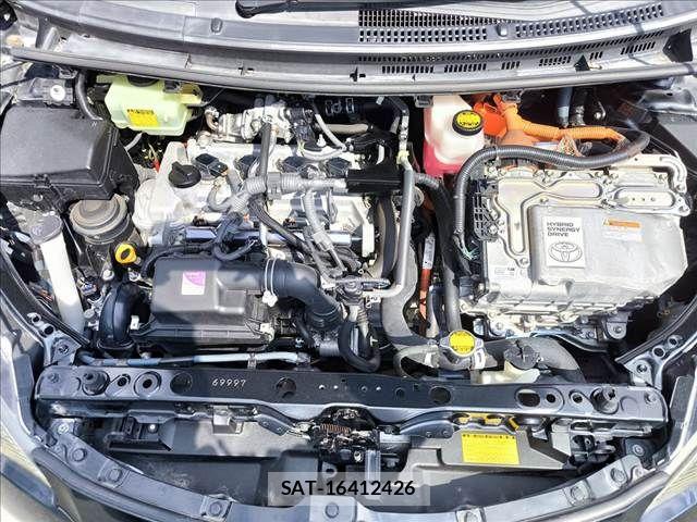 Toyota AQUA 2012-05 6902047-19