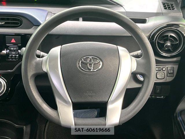 Toyota AQUA 2015-06 6902031-10