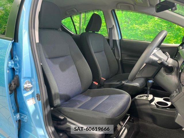 Toyota AQUA 2015-06 6902031-7