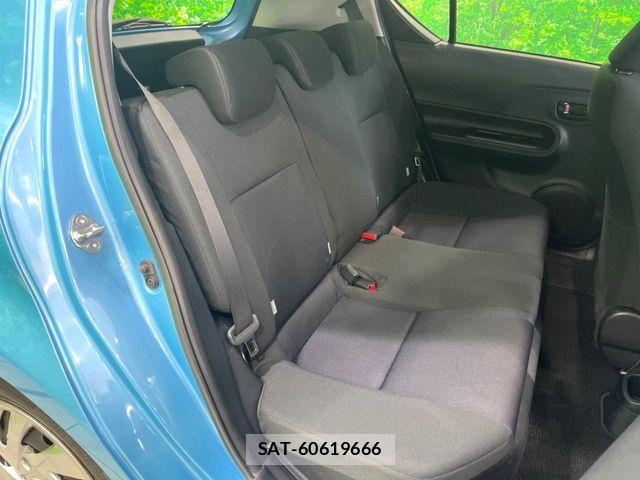 Toyota AQUA 2015-06 6902031-8
