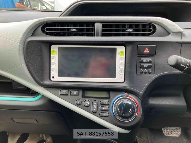 Toyota AQUA 2012-07 6902036-7