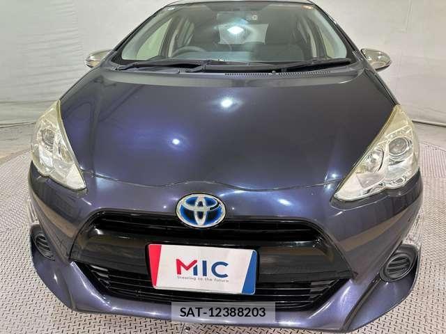 Toyota AQUA 2015-06 6902018-28