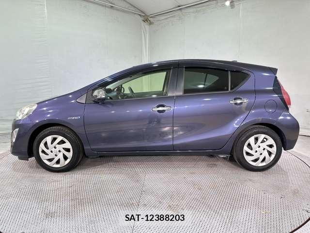 Toyota AQUA 2015-06 6902018-7