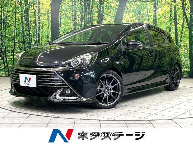 Toyota AQUA 2017-06 6901990-0
