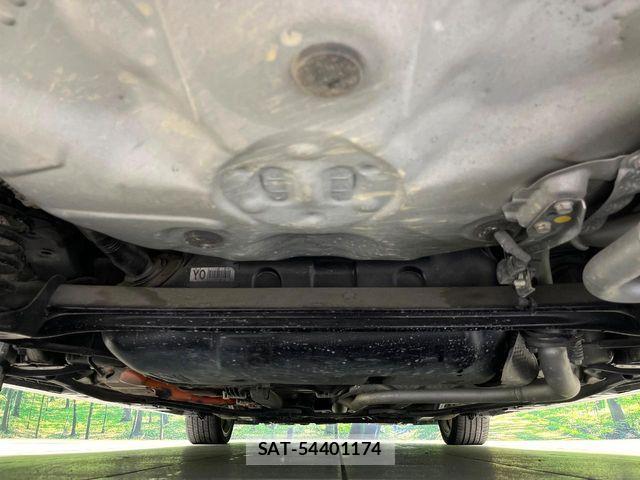 Toyota AQUA 2017-06 6901990-18