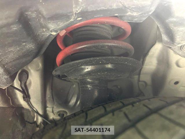 Toyota AQUA 2017-06 6901990-19