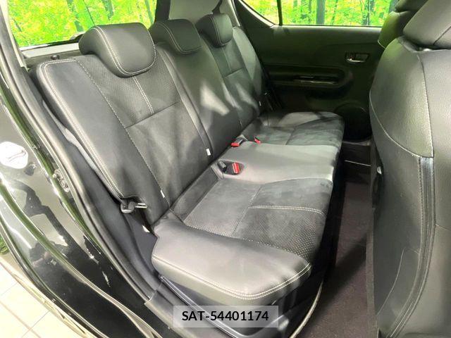 Toyota AQUA 2017-06 6901990-8