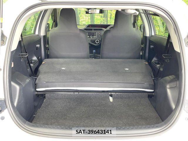 Toyota AQUA 2018-09 6901997-9