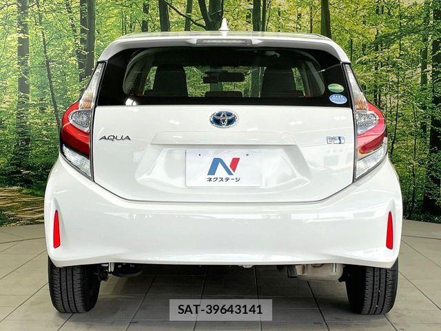 Toyota AQUA 2018-09 6901997-14