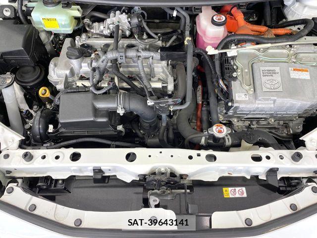 Toyota AQUA 2018-09 6901997-17