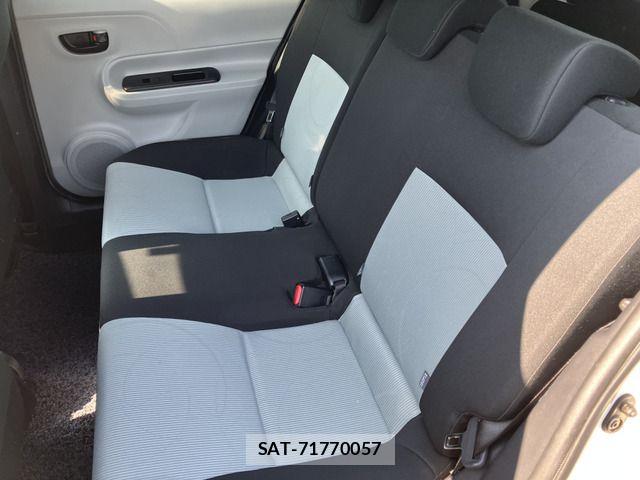 Toyota AQUA 2012-07 6902055-4