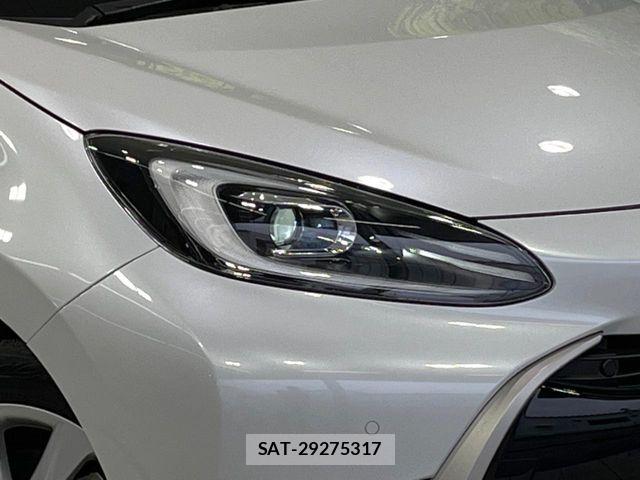Toyota AQUA 2023-03 6901940-11