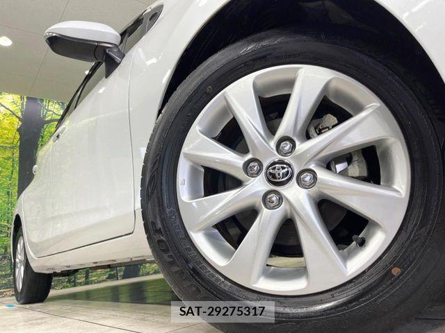 Toyota AQUA 2023-03 6901940-12