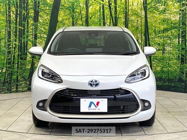 Toyota AQUA 2023-03 6901940-13