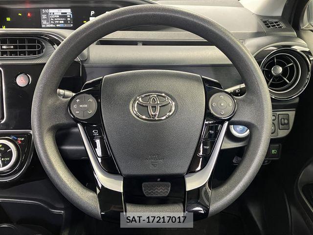 Toyota AQUA 2020-11 6901963-11