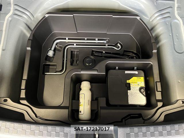 Toyota AQUA 2020-11 6901963-23