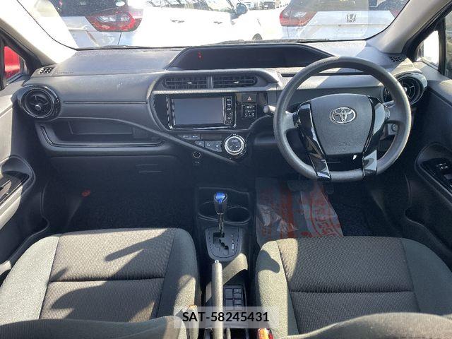 Toyota AQUA 2016-12 6901992-4