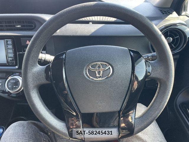 Toyota AQUA 2016-12 6901992-7