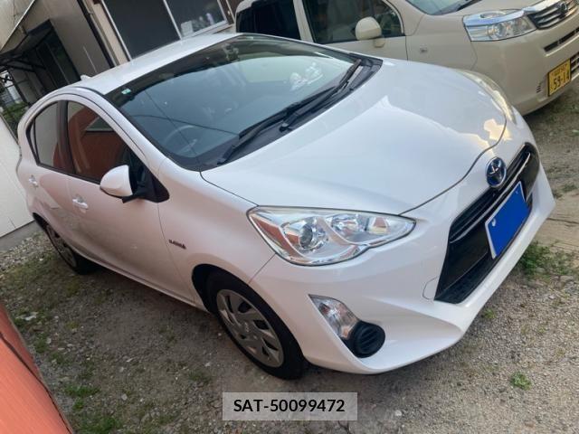 Toyota AQUA 2015-08 6902038-0