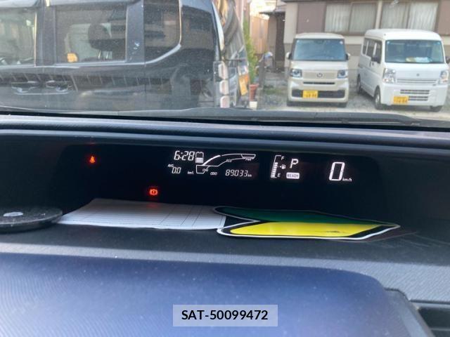 Toyota AQUA 2015-08 6902038-13