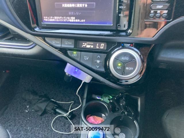 Toyota AQUA 2015-08 6902038-15