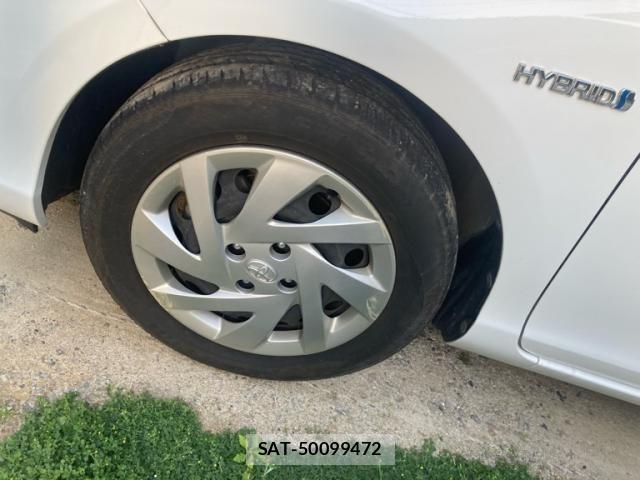 Toyota AQUA 2015-08 6902038-5