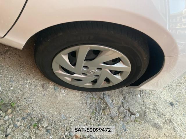 Toyota AQUA 2015-08 6902038-7